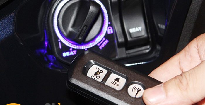 Hệ Thống Khóa Thông Minh (Smartkey) Trên Xe SH Vừa Bị Kẻ Xấu Sờ Gáy Ở Sài Gòn Có Thật Sự Hoàn Hảo Hay Chưa? shopshsaigon.com smartkey honda 1 700x360 - Hệ Thống Khóa Thông Minh (Smartkey) Trên Xe SH Vừa Bị Kẻ Xấu Sờ Gáy Ở Sài Gòn Có Thật Sự Hoàn Hảo Hay Chưa?