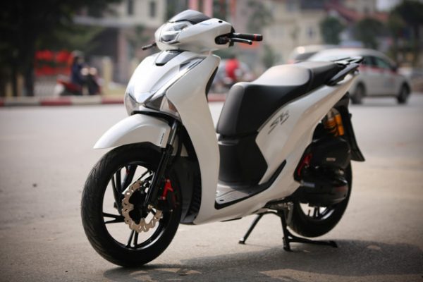 Honda SH 150 2019 ra mắt tại Việt Nam với kiểu dáng tuyệt đẹp giá hơn
